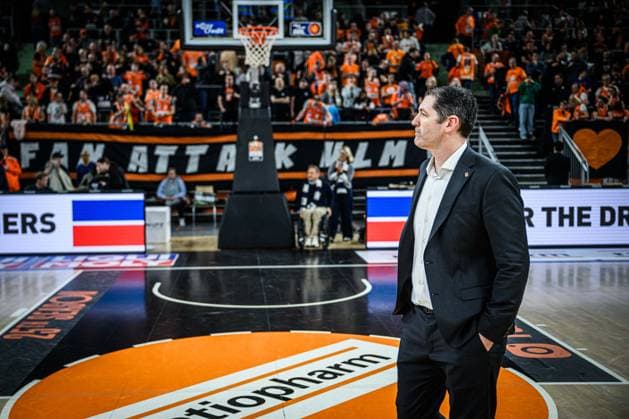 Neu Ulm, Deutschland, 24.01.26: Head Coach Ty Harrelson (ratiopharm ulm) enttaeusscht waehrend des Basketball Bundesliga Spiels zwischen ratiopharm ulm vs MLP Academics Heidelberg in der ratiopharm Arena am 24. Januar 2026 in Neu Ulm, Deutschland. (Foto von Harry Langer DeFodi Images) ratiopharm Arena, Germany, 24.01.26: Head Coach Ty Harrelson (ratiopharm ulm) looks dejected during the Basketball Bundesliga match between ratiopharm ulm vs MLP Academics Heidelberg at Neu Ulm on January 24, 2026 in ratiopharm Arena, Germany. (Photo by Harry Langer DeFodi Images) (Photo by Harry Langer DeFodi Images) -