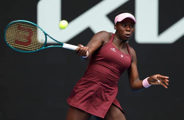 TENNIS AUSTRALIAN OPEN, Victoria Mboko of Canada in action during the Women™s 4th round match against Aryna Sabalenka of Belarus on day 8 of the 2026 Australian Open tennis tournament at Melbourne Park in Melbourne, Sunday, January 25, 2026. ( NO ARCHIVING MELBOURNE VICTORIA AUSTRALIA  Copyright: xROBxPREZIOSOx 20260125127084201928