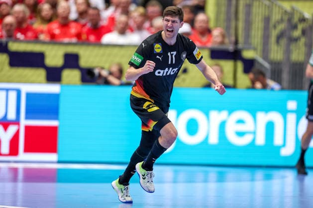 24.01.2026, Handball, Men s EHF EURO 2026, Deutschland - Norwegen, Jyske Bank Boxen in Herning, Dänemark, Main Round: Lukas Zerbe (Germany 17) jubelnd Dänemark