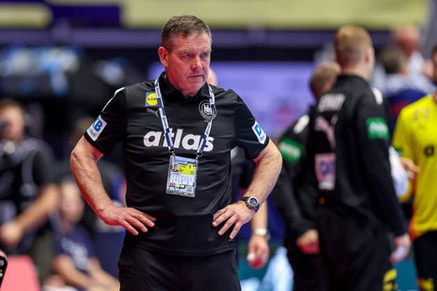 24.01.2026, Handball, Men s EHF EURO 2026, Deutschland - Norwegen, Jyske Bank Boxen in Herning, Dänemark, Main Round: Headcoach Alfred Gislason (Germany hc) gestikulierend am Spielfeldrand Dänemark