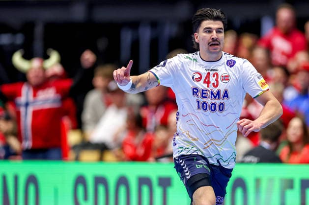 24.01.2026, Handball, Men s EHF EURO 2026, Deutschland - Norwegen, Jyske Bank Boxen in Herning, Dänemark, Main Round: Simen Ulstad Lyse (Norway 43) jubelnd Dänemark