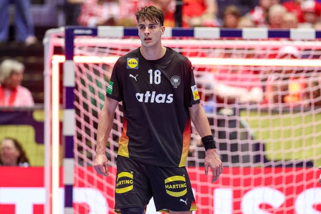 24.01.2026, Handball, Men s EHF EURO 2026, Deutschland - Norwegen, Jyske Bank Boxen in Herning, Dänemark, Main Round: Julian Köster (Germany 18) Dänemark