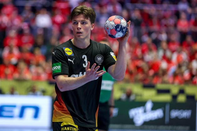 24.01.2026, Handball, Men s EHF EURO 2026, Deutschland - Norwegen, Jyske Bank Boxen in Herning, Dänemark, Main Round: Nils Lichtlein (Germany 03) Dänemark
