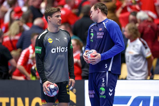 24.01.2026, Handball, Men s EHF EURO 2026, Deutschland - Norwegen, Jyske Bank Boxen in Herning, Dänemark, Main Round: Rune Dahmke (Germany 34) neben Sander Sagosen (Norway 05) Dänemark