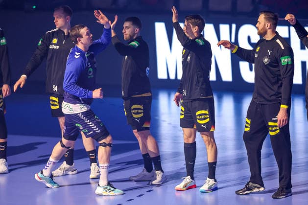 24.01.2026, Handball, Men s EHF EURO 2026, Deutschland - Norwegen, Jyske Bank Boxen in Herning, Dänemark, Main Round: Rune Dahmke (Germany 34) neben Sander Sagosen (Norway 05) Dänemark