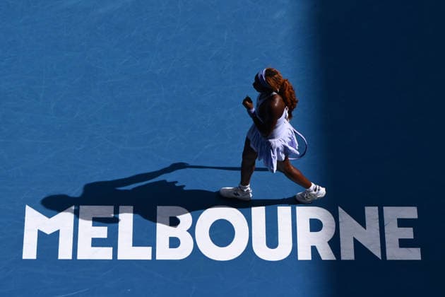 TENNIS AUSTRALIAN OPEN, Coco Gauff of USA during the Women™s 4th round match against Karolina Muchova of the Czech Republic on day 8 of the 2026 Australian Open tennis tournament at Melbourne Park in Melbourne, Sunday, January 25, 2026. ( NO ARCHIVING MELBOURNE VICTORIA AUSTRALIA  Copyright: xJOELxCARRETTx 20260125123875625909