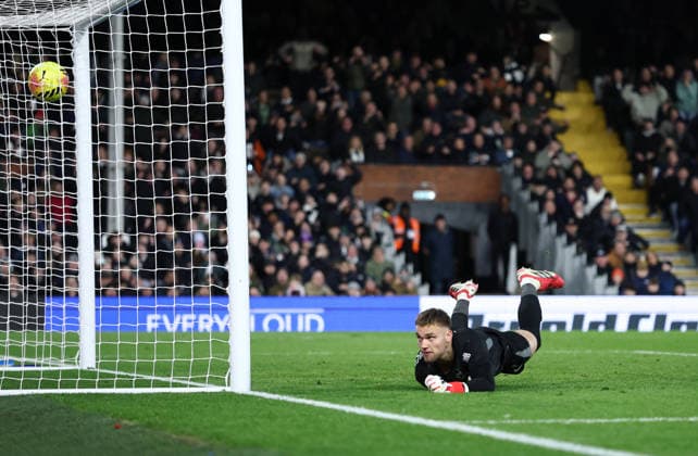 London, England, 24th January 2026. Bart Verbruggen of Brighton can only watch as he is beaten for Harry Wilson of Fulham™s goal during the Fulham vs Brighton and Hove Albion Premier League match at Craven Cottage, London. Picture credit should read: David Klein Sportimage EDITORIAL USE ONLY. No use with unauthorised audio, video, data, fixture lists, club league logos or live services. Online in-match use limited to 120 images, no video emulation. No use in betting, games or single club league player publications. SPI_008_DK_FULHAM_BRIGHTON SPI-4482-0008
