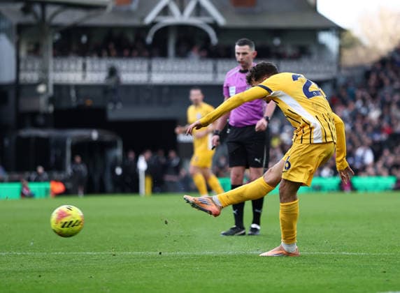 London, England, 24th January 2026. Yasin Ayari of Brighton scoring his sides opening goal during the Fulham vs Brighton and Hove Albion Premier League match at Craven Cottage, London. Picture credit should read: David Klein Sportimage EDITORIAL USE ONLY. No use with unauthorised audio, video, data, fixture lists, club league logos or live services. Online in-match use limited to 120 images, no video emulation. No use in betting, games or single club league player publications. SPI_014_DK_FULHAM_BRIGHTON SPI-4482-0013
