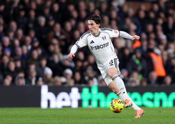 London, England, 24th January 2026. Harry Wilson of Fulham during the Fulham vs Brighton and Hove Albion Premier League match at Craven Cottage, London. Picture credit should read: David Klein Sportimage EDITORIAL USE ONLY. No use with unauthorised audio, video, data, fixture lists, club league logos or live services. Online in-match use limited to 120 images, no video emulation. No use in betting, games or single club league player publications. SPI_026_DK_FULHAM_BRIGHTON SPI-4482-0018
