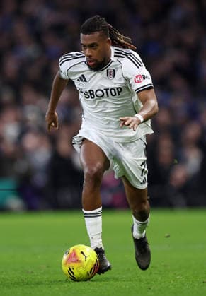 London, England, 24th January 2026. Alex Iwobi of Fulham during the Fulham vs Brighton and Hove Albion Premier League match at Craven Cottage, London. Picture credit should read: David Klein Sportimage EDITORIAL USE ONLY. No use with unauthorised audio, video, data, fixture lists, club league logos or live services. Online in-match use limited to 120 images, no video emulation. No use in betting, games or single club league player publications. SPI_029_DK_FULHAM_BRIGHTON SPI-4482-0021