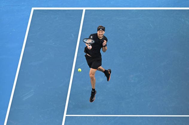 TENNIS AUSTRALIAN OPEN, Alexander Zverev of Germany in action during the Men™s 4th round match against Francisco Cerundolo of Argentina on day 8 of the 2026 Australian Open tennis tournament at Melbourne Park in Melbourne, Sunday, January 25, 2026. ( NO ARCHIVING MELBOURNE VICTORIA AUSTRALIA  Copyright: xJAMESxROSSx 20260125165096253914