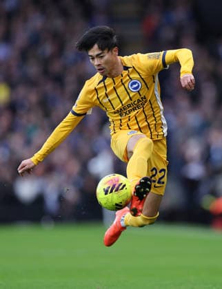 London, England, 24th January 2026. Kaoru Mitoma of Brighton during the Fulham vs Brighton and Hove Albion Premier League match at Craven Cottage, London. Picture credit should read: David Klein Sportimage EDITORIAL USE ONLY. No use with unauthorised audio, video, data, fixture lists, club league logos or live services. Online in-match use limited to 120 images, no video emulation. No use in betting, games or single club league player publications. SPI_056_DK_FULHAM_BRIGHTON SPI-4482-0048