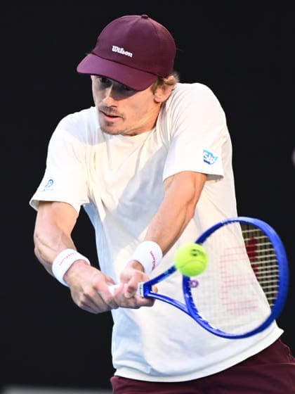 TENNIS AUSTRALIAN OPEN, Alex de Minaur of Australia in action during the Men™s 4th round match against Alexander Bublik of Kazakhstan on day 8 of the 2026 Australian Open tennis tournament at Melbourne Park in Melbourne, Sunday, January 25, 2026. ( NO ARCHIVING MELBOURNE VICTORIA AUSTRALIA  Copyright: xJOELxCARRETTx 20260125113962044213