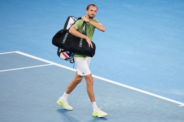 Daniil Medvedev leaves the court after losing his match Australian Open tennis tournament, Day Eight, Melbourne Park, Australia - 25 Jan 2026Melbourne Melbourne Park Victoria (VIC) Australia  Copyright: xRachelxBach Shutterstockx 16380469ds