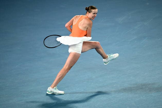 TENNIS AUSTRALIAN OPEN, Elina Svitolina of Ukraine in action during the Women™s 4th round match against Mirra Andreeva of Russia on day 8 of the 2026 Australian Open tennis tournament at Melbourne Park in Melbourne, Sunday, January 25, 2026. ( NO ARCHIVING MELBOURNE VICTORIA AUSTRALIA  Copyright: xJOELxCARRETTx 20260125165298320708