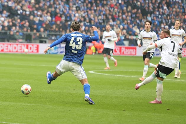 25.01.2026, xrekx, Fussball 2.Bundesliga, FC Schalke 04 - 1.FC Kaiserslautern v.l. Marlon Ritter (1.FC Kaiserslautern) (DFL DFB REGULATIONS PROHIBIT ANY USE OF PHOTOGRAPHS as IMAGE SEQUENCES and or QUASI-VIDEO) Gelsenkirchen