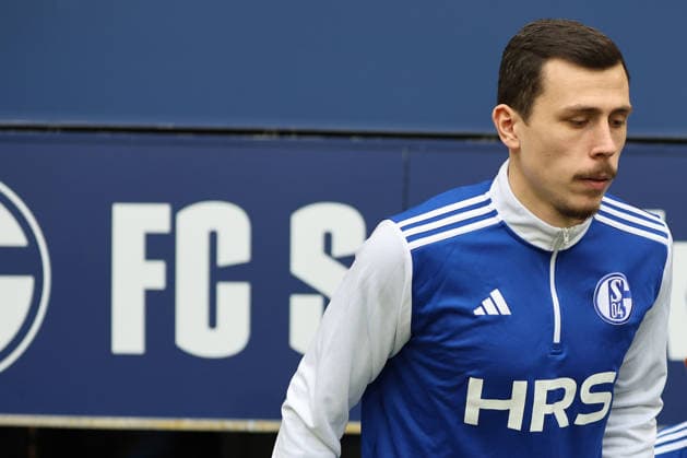 Ron Schallenberg (FC Schalke 04) beim Spiel der 2. Bundesliga (Saison 2025 26) FC Schalke 04 - 1. FC Kaiserslautern - Copyright: Thomas Pakusch