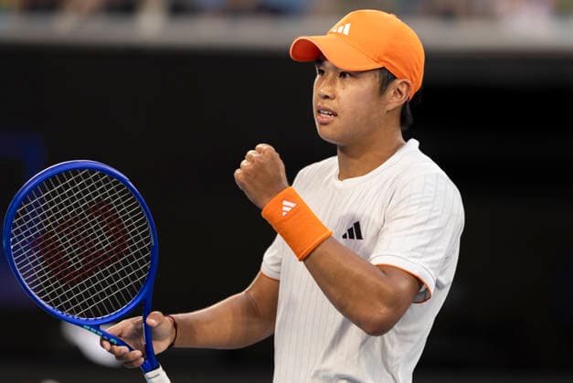 (260125) -- MELBOURNE, Jan. 25, 2026 -- Learner Tien celebrates winning the men s singles 4th round match between Daniil Medvedev of Russia and Learner Tien of the United States at the Australian Open tennis tournament in Melbourne, Australia, Jan. 25, 2026. (Photo by Xinhua) (SP)AUSTRALIA-MELBOURNE-TENNIS-AUSTRALIAN OPEN-MEN S SINGLES HuxJingchen 