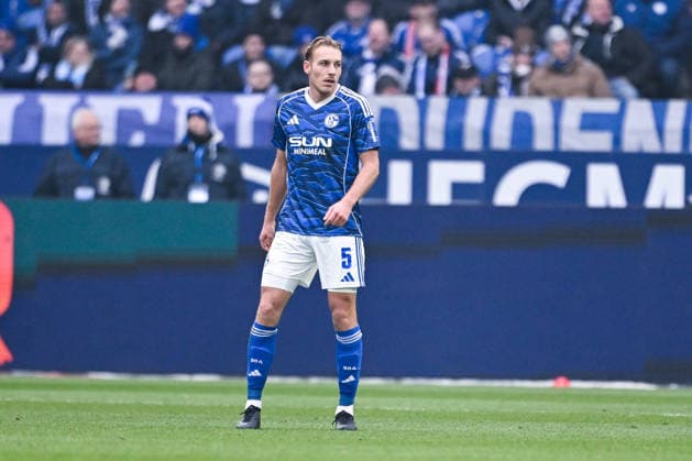 25.01.2026, Fussball, 2. Bundesliga, Saison 2025 2026, 19. Spieltag, FC Schalke 04 - 1. FC Kaiserslautern, Timo Becker (FC Schalke 04) xRHR-FOTO YYx