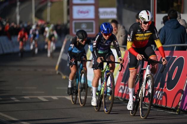 Belgian Marion Norbert Riberolle pictured in action during the women s elite race at the World Cup cyclocross cycling event in Hoogerheide, Netherlands, stage 12 (out of 12) of the UCI World Cup cyclocross competition, Sunday 25 January 2026. LUCxCLAESSEN  x158472734x