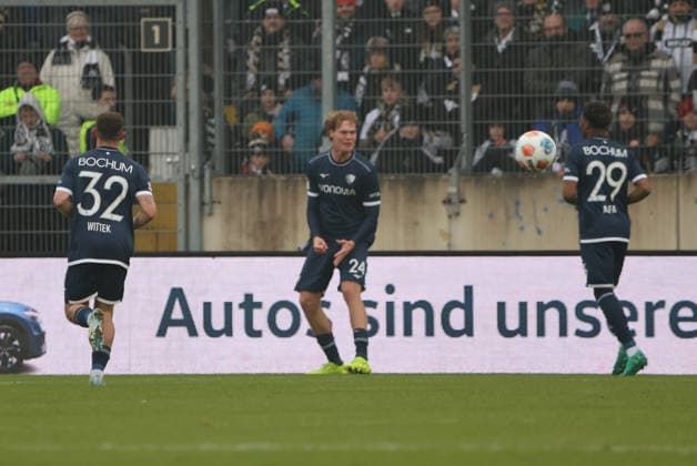 25.01.2026, Fussball, Herren, 2. Bundesliga, Saison 2025 2026, SV 07 Elversberg - VfL Bochum 1848, Torjubel zum 0:1, Torschütze: Mats Pannewig (VfL Bochum 1848) Elversberg Ursapharm-Arena an der Kaiserlinde Saarland Deutschland (DEU)