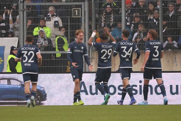 25.01.2026, Fussball, Herren, 2. Bundesliga, Saison 2025 2026, SV 07 Elversberg - VfL Bochum 1848, Torjubel zum 0:1, Torschütze: Mats Pannewig (VfL Bochum 1848) Elversberg Ursapharm-Arena an der Kaiserlinde Saarland Deutschland (DEU)