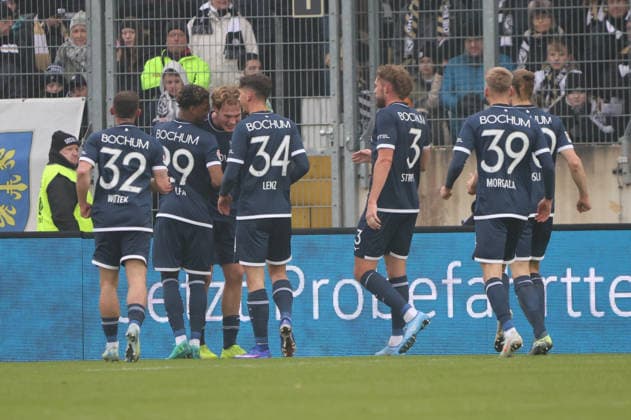 25.01.2026, Fussball, Herren, 2. Bundesliga, Saison 2025 2026, SV 07 Elversberg - VfL Bochum 1848, Torjubel zum 0:1, Torschütze: Mats Pannewig (VfL Bochum 1848) Elversberg Ursapharm-Arena an der Kaiserlinde Saarland Deutschland (DEU)