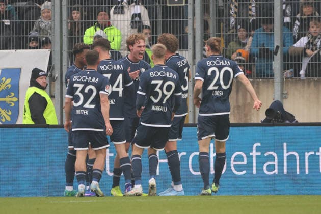 25.01.2026, Fussball, Herren, 2. Bundesliga, Saison 2025 2026, SV 07 Elversberg - VfL Bochum 1848, Torjubel zum 0:1, Torschütze: Mats Pannewig (VfL Bochum 1848) Elversberg Ursapharm-Arena an der Kaiserlinde Saarland Deutschland (DEU)