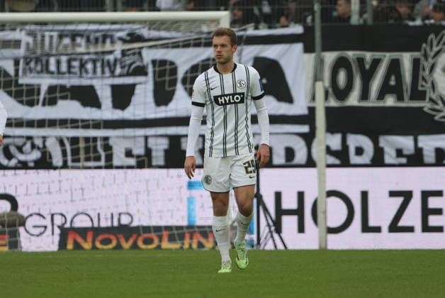 25.01.2026, Fussball, Herren, 2. Bundesliga, Saison 2025 2026, SV 07 Elversberg - VfL Bochum 1848, Tom Zimmerschied (SV 07 Elversberg) enttäuscht Elversberg Ursapharm-Arena an der Kaiserlinde Saarland Deutschland (DEU)