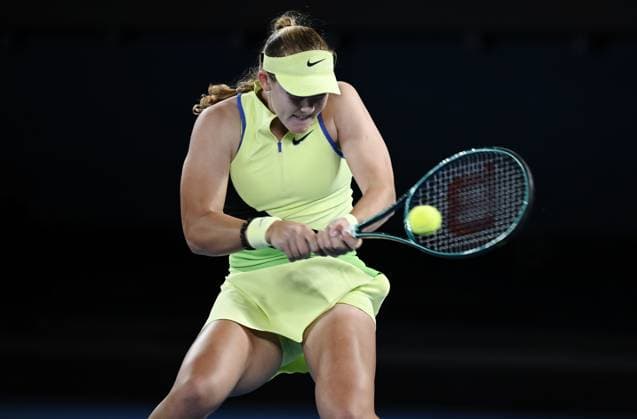 (260125) -- MELBOURNE, Jan. 25, 2026 -- Mirra Andreeva hits a return during the women s singles 4th round match between Elina Svitolina of Ukraine and Mirra Andreeva of Russia at the Australian Open tennis tournament in Melbourne, Australia, Jan. 25, 2026. (Photo by Xinhua) (SP)AUSTRALIA-MELBOURNE-TENNIS-AUSTRALIAN OPEN-WOMEN S SINGLES WangxShen 
