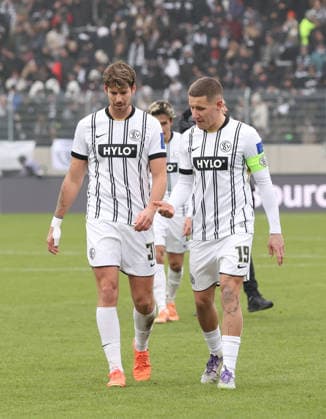 25.01.2026, Fussball, Herren, 2. Bundesliga, Saison 2025 2026, SV 07 Elversberg - VfL Bochum 1848, Maximilian Rohr (SV 07 Elversberg) und Lukas Pinckert (SV 07 Elversberg) Elversberg Ursapharm-Arena an der Kaiserlinde Saarland Deutschland (DEU)