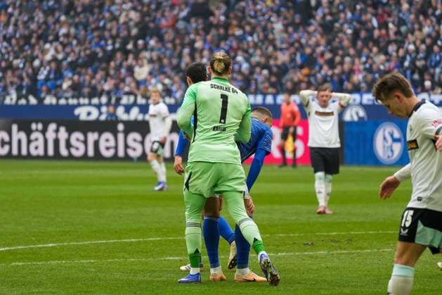 Deutschland: Fussball 2. Bundesliga, Saison 2025 26, 19. Spieltag - FC Schalke 04 vs 1. FC Kaiserslautern, 25.01.2026, Veltins Arena (Gelsenkirchen, Nordrhein-Westfalen) Loris Karius (FC Schalke 04, 1)