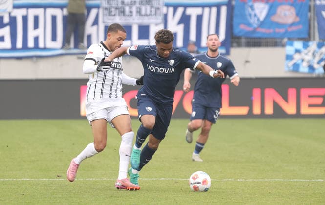 25.01.2026, Fussball, Herren, 2. Bundesliga, Saison 2025 2026, SV 07 Elversberg - VfL Bochum 1848, Jan Gyamerah (SV 07 Elversberg) Farid Alfa-Ruprecht (VfL Bochum 1848) Elversberg Ursapharm-Arena an der Kaiserlinde Saarland Deutschland (DEU)
