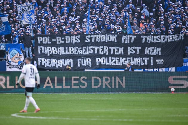 25.01.2026, Fussball, 2. Bundesliga, Saison 2025 2026, 19. Spieltag, FC Schalke 04 - 1. FC Kaiserslautern, Banner S04 Fans, xRHR-FOTO YYx