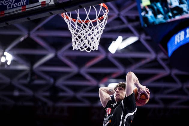 easyCredit Basketball Bundesliga, FC Bayern München - Fitness First Würzburg Baskets; 25.01.2026 Christian Skladanowski (Fitness First Würzburg Baskets, 19) dunkt im Warm Up easyCredit Basketball Bundesliga, FC Bayern München - Fitness First Würzburg Baskets; München, BMW Park am 25.01.2026 Copyright: xBEAUTIFULxSPORTS Wunderlx