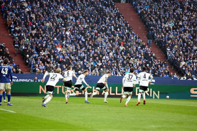25.01.2026, xrekx, Fussball 2.Bundesliga, FC Schalke 04 - 1.FC Kaiserslautern v.l. Torjubel nach dem Tor zum celebrating the goal celebrate 0:1 durch Ivan Prtajin (1.FC Kaiserslautern) (DFL DFB REGULATIONS PROHIBIT ANY USE OF PHOTOGRAPHS as IMAGE SEQUENCES and or QUASI-VIDEO) Gelsenkirchen