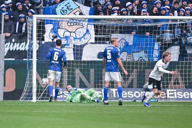 25.01.2026, Fussball, 2. Bundesliga, Saison 2025 2026, 19. Spieltag, FC Schalke 04 - 1. FC Kaiserslautern, Ivan Prtajin ( 1. FC Kaiserslautern ) erzielt das Tor zum 0:1, xRHR-FOTO YYx