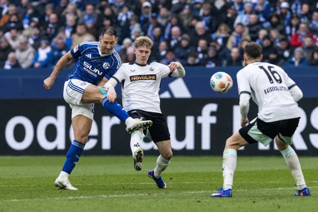 2. Fußball Bundesliga: FC Schalke 04 - 1. FC Kaiserslautern; 25.01.2026 Nikola Kati? (FC Schalke 04, 25) 2. Fußball Bundesliga: FC Schalke 04 - 1. FC Kaiserslautern; Veltins-Arena, Gelsenkirchen; 25.01.2026 DFL regulations prohibit any use of photographs as image sequences and or quasi video.
