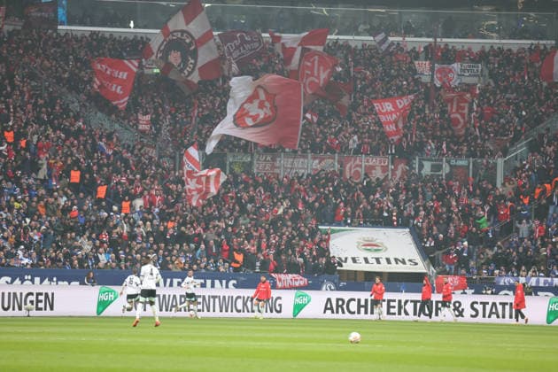 25.01.2026, xrekx, Fussball 2.Bundesliga, FC Schalke 04 - 1.FC Kaiserslautern v.l. Torjubel nach dem Tor zum celebrating the goal celebrate 0:1 durch Ivan Prtajin (1.FC Kaiserslautern) (DFL DFB REGULATIONS PROHIBIT ANY USE OF PHOTOGRAPHS as IMAGE SEQUENCES and or QUASI-VIDEO) Gelsenkirchen
