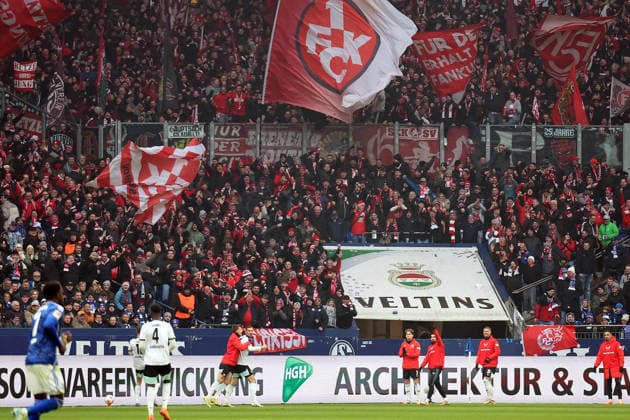 25.01.2026, xrekx, Fussball 2.Bundesliga, FC Schalke 04 - 1.FC Kaiserslautern v.l. Torjubel nach dem Tor zum celebrating the goal celebrate 0:1 durch Ivan Prtajin (1.FC Kaiserslautern) (DFL DFB REGULATIONS PROHIBIT ANY USE OF PHOTOGRAPHS as IMAGE SEQUENCES and or QUASI-VIDEO) Gelsenkirchen