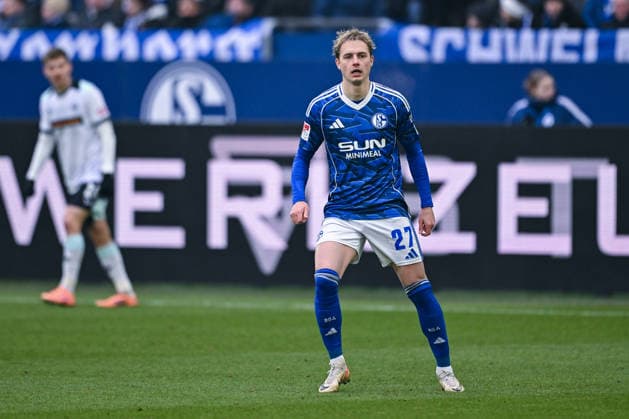 25.01.2026, Fussball, 2. Bundesliga, Saison 2025 2026, 19. Spieltag, FC Schalke 04 - 1. FC Kaiserslautern, Finn Porath (FC Schalke 04) xRHR-FOTO YYx