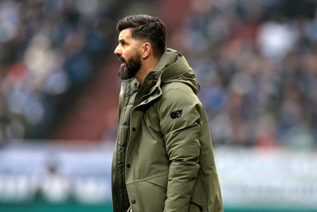 Chef-Trainer Miron Muslic (FC Schalke 04) beim Spiel der 2. Bundesliga (Saison 2025 26) FC Schalke 04 - 1. FC Kaiserslautern - Copyright: Thomas Pakusch