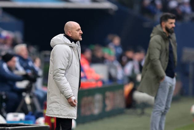 Cheftrainer Torsten Lieberknecht (1.FC Kaiserslautern) beim Spiel der 2. Bundesliga (Saison 2025 26) FC Schalke 04 - 1. FC Kaiserslautern - Copyright: Thomas Pakusch