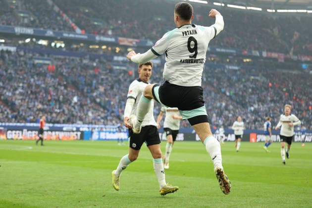 25.01.2026, xrekx, Fussball 2.Bundesliga, FC Schalke 04 - 1.FC Kaiserslautern v.l. Torjubel nach dem Tor zum celebrating the goal celebrate 0:2 durch Ivan Prtajin (1.FC Kaiserslautern) (DFL DFB REGULATIONS PROHIBIT ANY USE OF PHOTOGRAPHS as IMAGE SEQUENCES and or QUASI-VIDEO) Gelsenkirchen