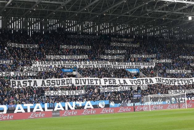 CALCIO - Serie A - Atalanta BC vs Parma Calcio Atalanta BC s fans show a banners against Lega Serie A during the match of 6th day of the Serie A Championship between Atalanta BC vs Parma Calcio 1913 at the New Balance Stadium on 22 January 2026 in Bergamo, BG. Bergamo Italy  Copyright: xIPAxSport ABACAx