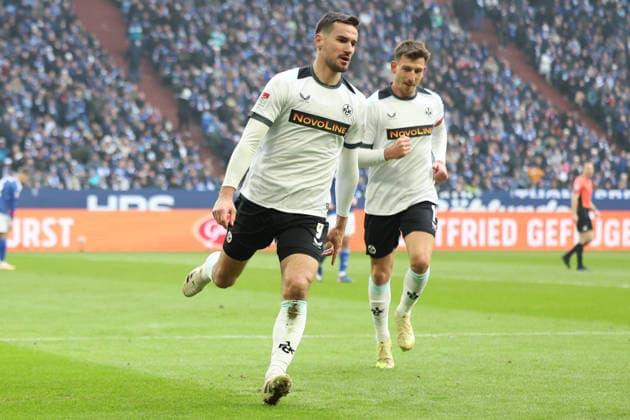 25.01.2026, xrekx, Fussball 2.Bundesliga, FC Schalke 04 - 1.FC Kaiserslautern v.l. Torjubel nach dem Tor zum celebrating the goal celebrate 0:2 durch Ivan Prtajin (1.FC Kaiserslautern) Daniel Hanslik (1.FC Kaiserslautern) (DFL DFB REGULATIONS PROHIBIT ANY USE OF PHOTOGRAPHS as IMAGE SEQUENCES and or QUASI-VIDEO) Gelsenkirchen