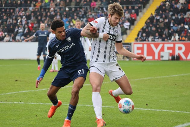 25.01.2026, Fussball, Herren, 2. Bundesliga, Saison 2025 2026, SV 07 Elversberg - VfL Bochum 1848, Maximilian Rohr (SV 07 Elversberg), Francis Onyeka (VfL Bochum 1848) Elversberg Ursapharm-Arena an der Kaiserlinde Saarland Deutschland (DEU)