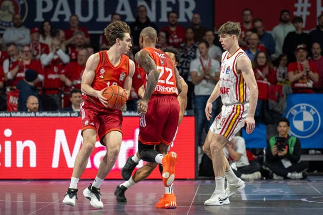 Justin Jessup 10 (FC Bayern Basketball),Isiaha Mike 22 (FC Bayern Basketball), Lukas Roth 10 (Fitness First Wuerzburg Baskets), FC Bayern Basketball vs. Fitness First Wuerzburg Baskets, BBL, Hauptrunde, 25.01.2026 Muenchen Bayern Deutschland