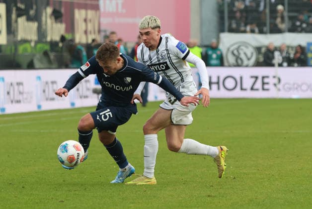 25.01.2026, Fussball, Herren, 2. Bundesliga, Saison 2025 2026, SV 07 Elversberg - VfL Bochum 1848, Felix Keidel (SV 07 Elversberg), Felix Passlack (VfL Bochum 1848) Elversberg Ursapharm-Arena an der Kaiserlinde Saarland Deutschland (DEU)