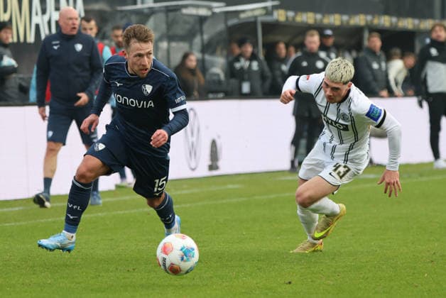 25.01.2026, Fussball, Herren, 2. Bundesliga, Saison 2025 2026, SV 07 Elversberg - VfL Bochum 1848, Felix Keidel (SV 07 Elversberg), Felix Passlack (VfL Bochum 1848) Elversberg Ursapharm-Arena an der Kaiserlinde Saarland Deutschland (DEU)